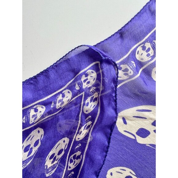 ALEXANDER MCQUEEN Skull Motif Purple Silk Chiffon Large Square Scarf - Picture 10 of 15